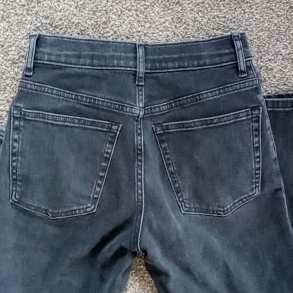 Everlane Black Cropped Cheeky Jeans - Picture 4 of 5